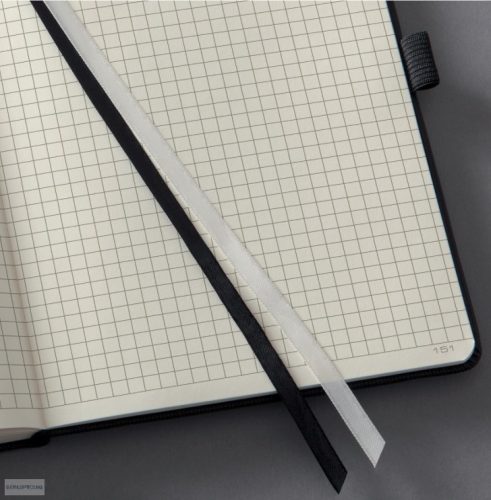 Beíró A4 194 oldalas, kemény fedeles, kockás fekete „CONCEPTUM” CO111