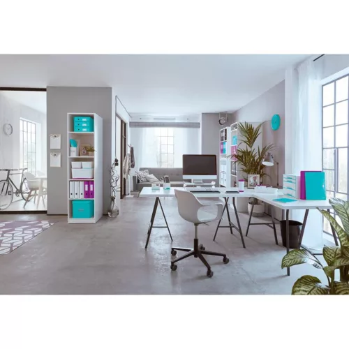 Beíró A/5 LEITZ WOW kockás lila