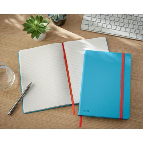 Jegyzetfüzet B/5 Leitz Cosy Soft touch, nyugodt kék, vonalas