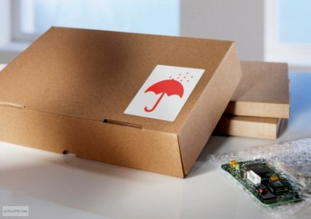 Etikett címke "Nedvességtől óvandó!" 74 x 100 mm Avery 7252