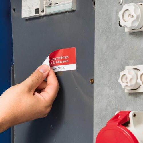 Etikett címke speciális L4778REV-8 visszaszedhető időjárásálló poliészter címke 45,7x21,2mm 8ív fehé fehér