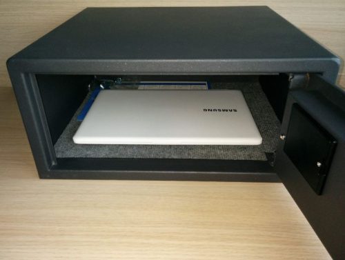 Szobaszéf 2042 EYL többfunkciós 200x420x370 mm