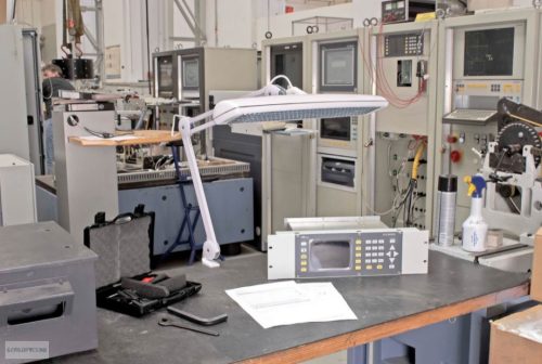 Lámpa asztali profi MAULatelier fehér