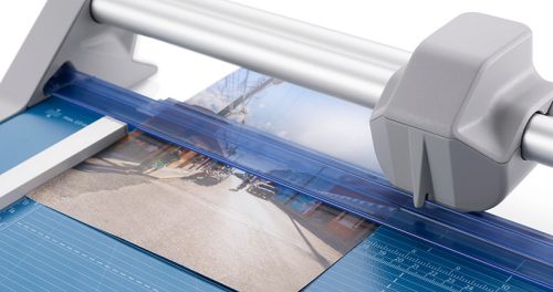 Papírvágógép görgős, A/4, Dahle 550