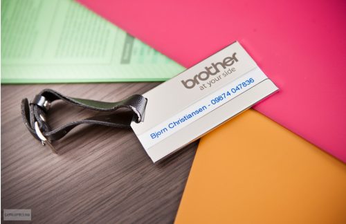 Betűnyomó kazetta 9mm Brother TZe223 fehér-kék