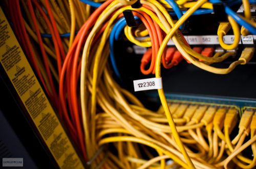 Betűnyomó kazetta 6mm Brother TZeFX211 rugalmas fehér-fekete