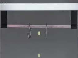 Fém öltözőszekrény Project, 2 hosszúajtós, lábakon álló