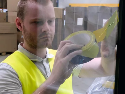 Padlójelölő szalag Duraline 50/016, visszaszedhető, 50 mm x 33 m, fekete