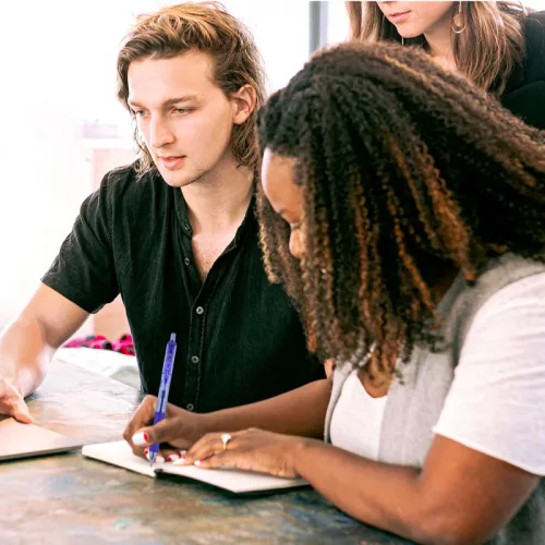 Rollerirón zselés Uni UMN-138 Signo RT, fekete színű, aláíró toll