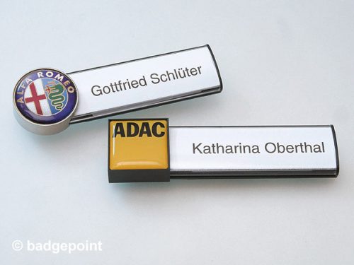 Elegáns névkitűző négyzet/kör alakú logofejjel, arany, ID6018