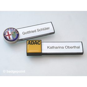   Elegáns névkitűző négyzet/kör alakú logofejjel, ezüst, ID6018