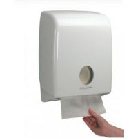 Kéztörlő adagolók, kéztörlők