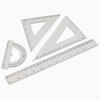 Iskolai vonalzók, szögmérők